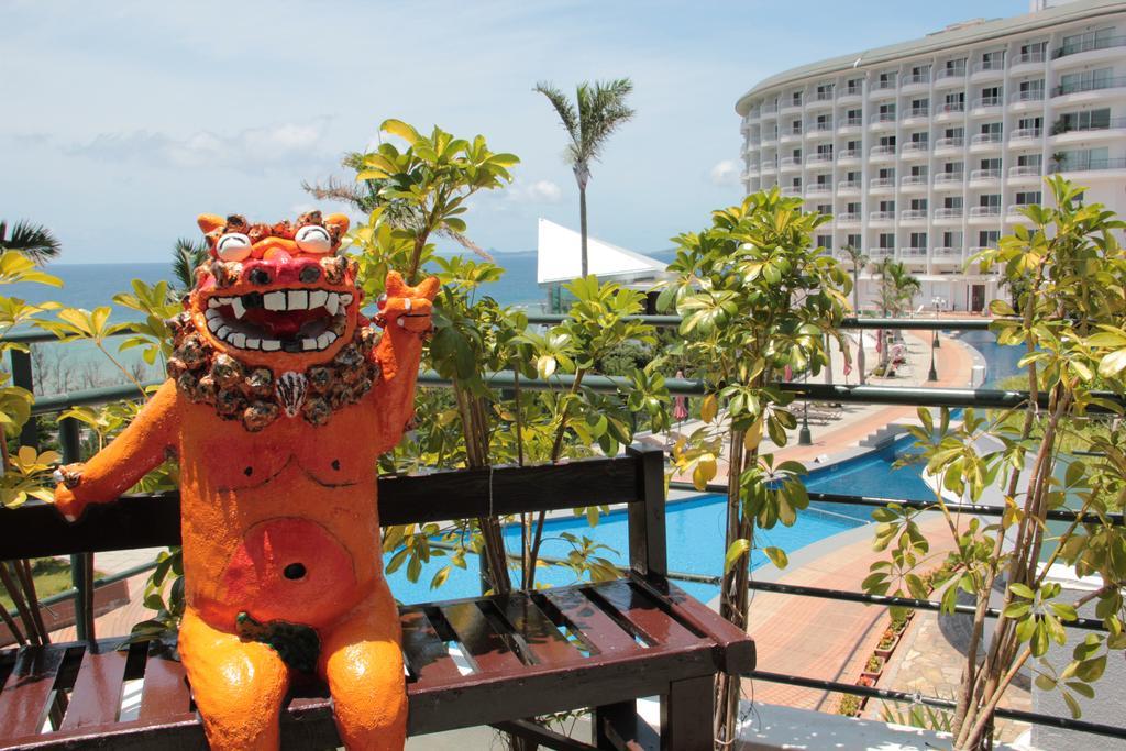 Okinawa Kariyushi Beach Resort Ocean Spa Onna Exterior foto