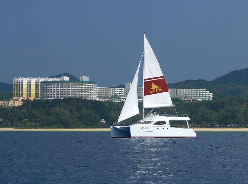 Okinawa Kariyushi Beach Resort Ocean Spa Onna Exterior foto