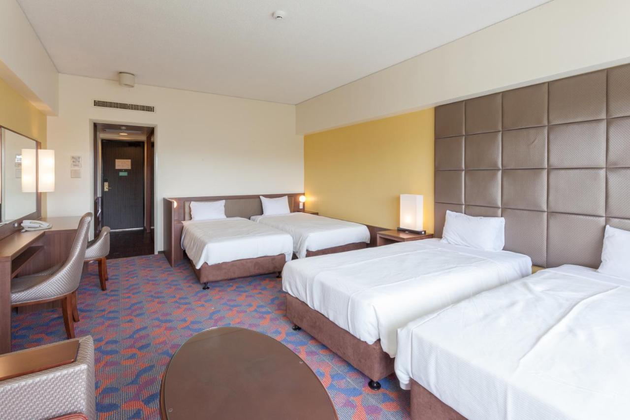 Okinawa Kariyushi Beach Resort Ocean Spa Onna Exterior foto